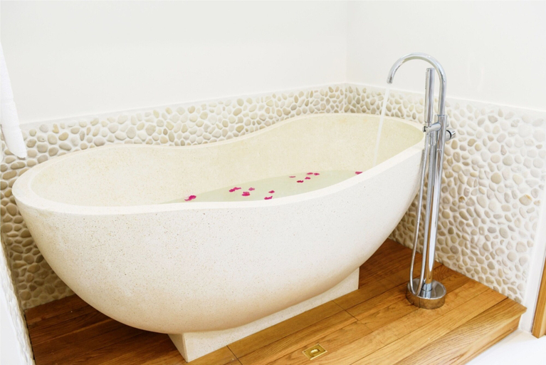 Bathroom 4, Myra Seafront Suites with Lov