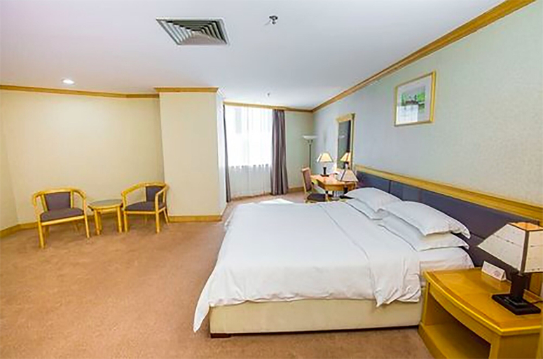 Bedroom 4, Guangzhou New Century Hotel, Guangzhou