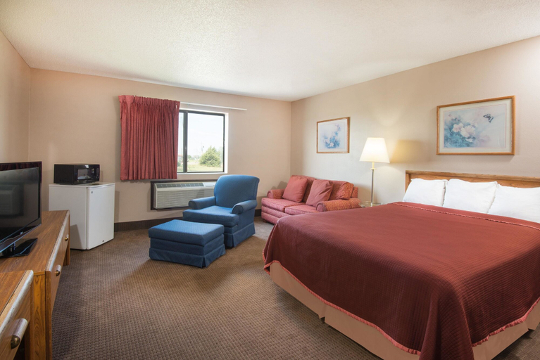 Bedroom 3, Super 8 by Wyndham Abilene KS, Dickinson