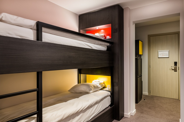 Bedroom 4, Martin's Red, Vlaams Brabant