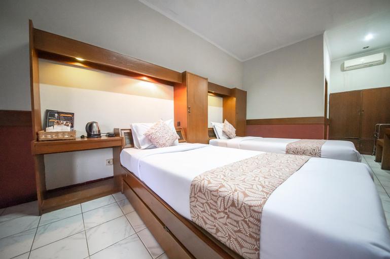 Bedroom 4, Hotel Taman Mangkubumi Indah, Tasikmalaya