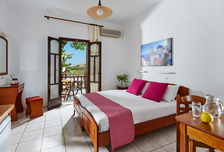 Bedroom 4, Paul Marie, Crete
