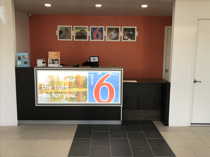 Others 5, Motel 6 Alma, AR, Crawford