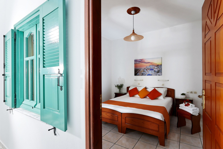 Bedroom 3, Paul Marie, Crete