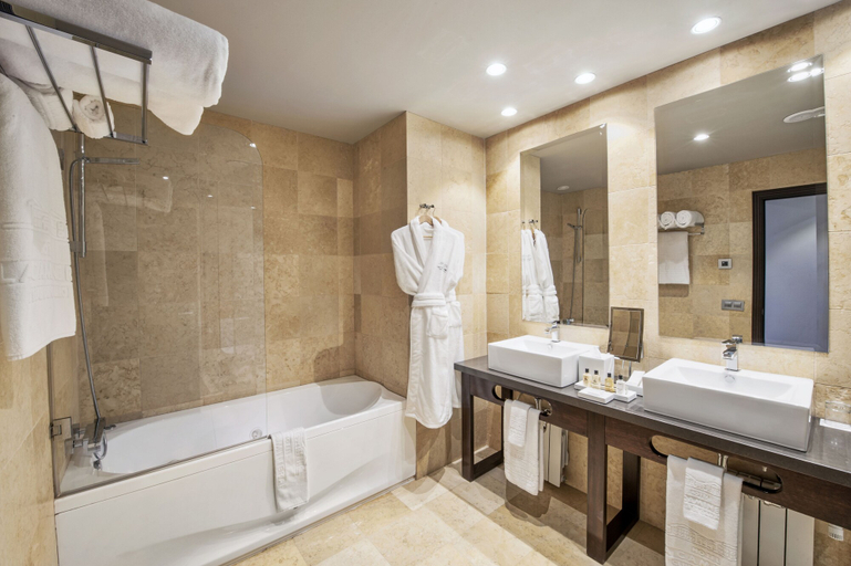 Bathroom 5, Hotel La Caminera Club de Campo, Ciudad Real