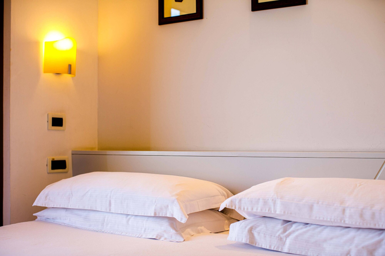 Bedroom 3, Art Hotel Gran Paradiso, Napoli