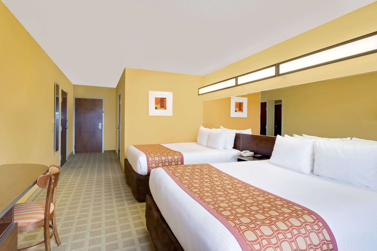 Bedroom 3, Microtel Inn & Suites by Wyndham Princeton, Mercer