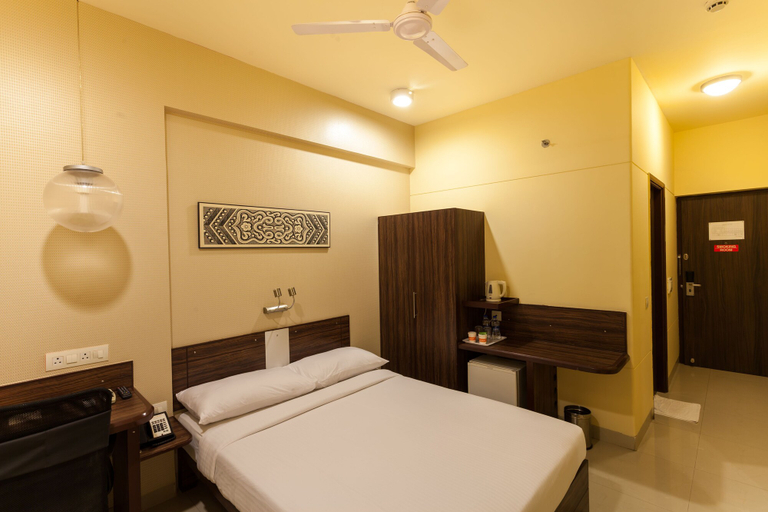 Bedroom 3, Ginger Surat, Surat