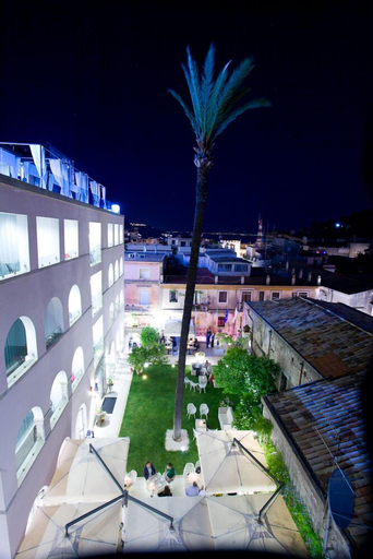 Exterior & Views 2, Hotel Il Piccolo Giardino, Messina