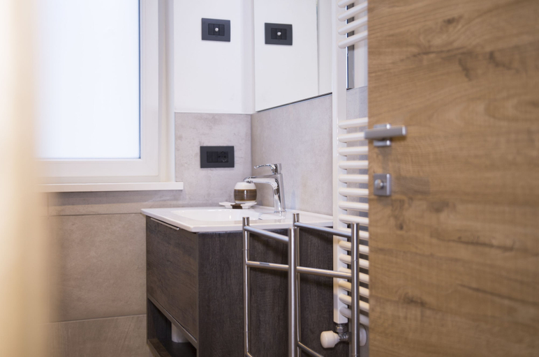 Bathroom 5, B&B Piccola Cesa, Trento
