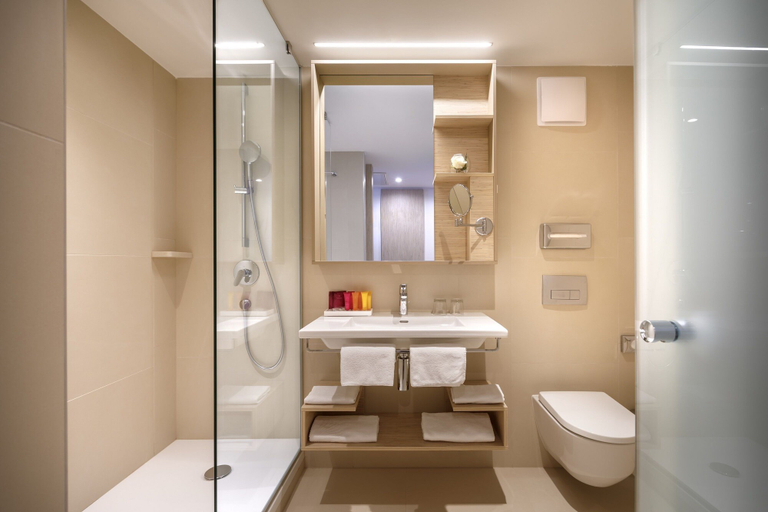 Bathroom 5, Valamar Argosy Hotel, Dubrovnik