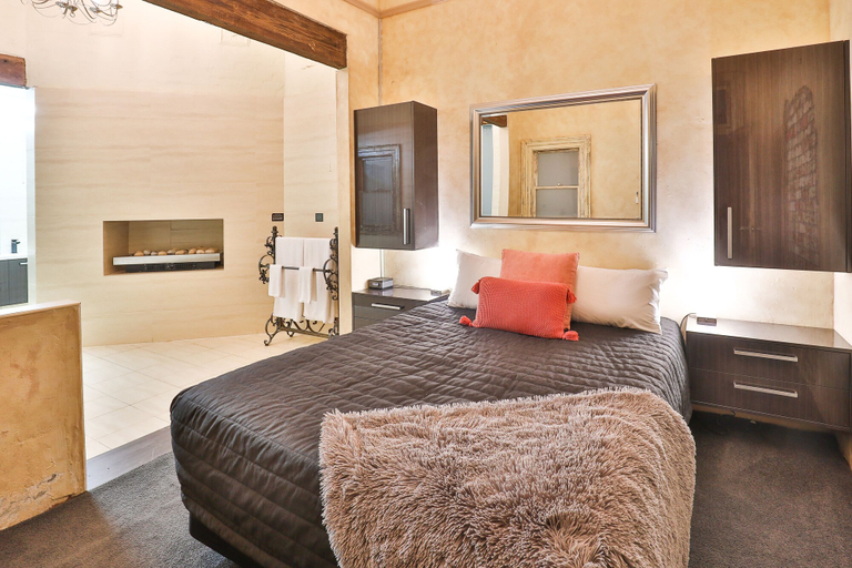 Bedroom 3, Indulge Apartments - Eighth Street, Mildura - Pt A