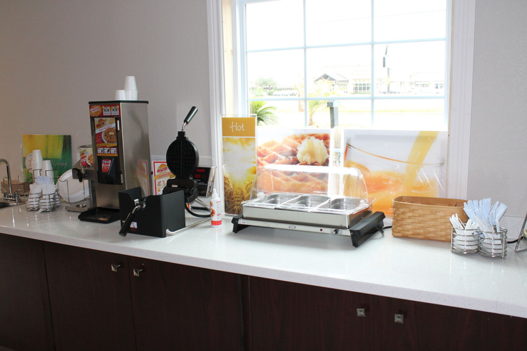 Food & Drinks 5, Quality Inn Port Arthur – Nederland, Jefferson
