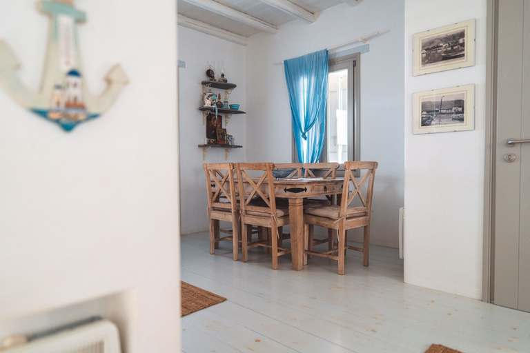 Others 4, Traditional Paros House, South Aegean