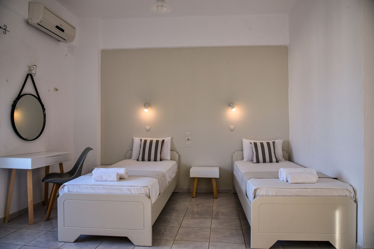 Bedroom 4, Iraklis Studios & Apartments, Crete