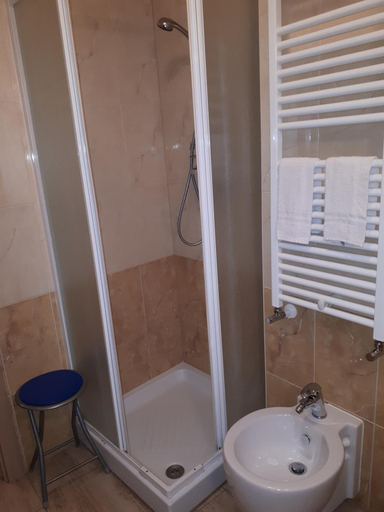 Bathroom 4, Bed and Breakfast Teresa Masselli, Foggia