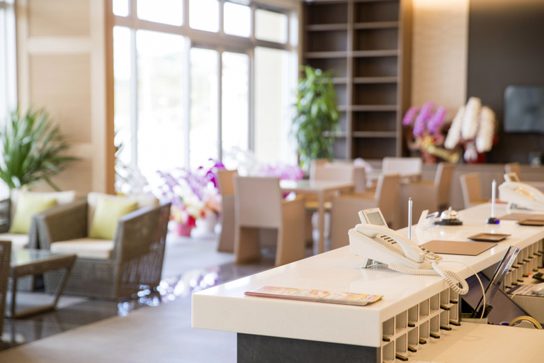 Food & Drinks 5, Lieta Nakayama, Nago