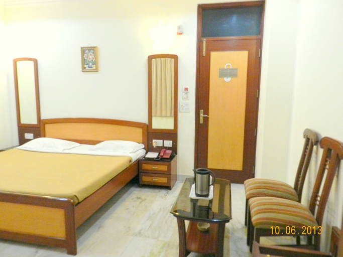 Bedroom 4, Hotel Tara Palace, Chandni Chowk, Delhi