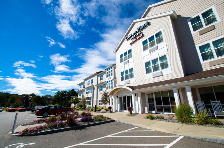Exterior & Views 2, TownePlace Suites by Marriott Gilford, Belknap