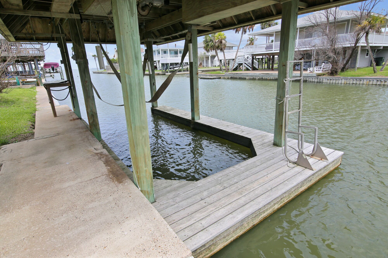 Sport & Beauty 5, Anchor Down, Galveston