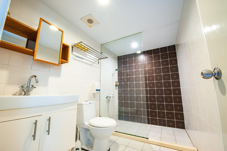 Bathroom 3, Mahalo B&B, Penghu