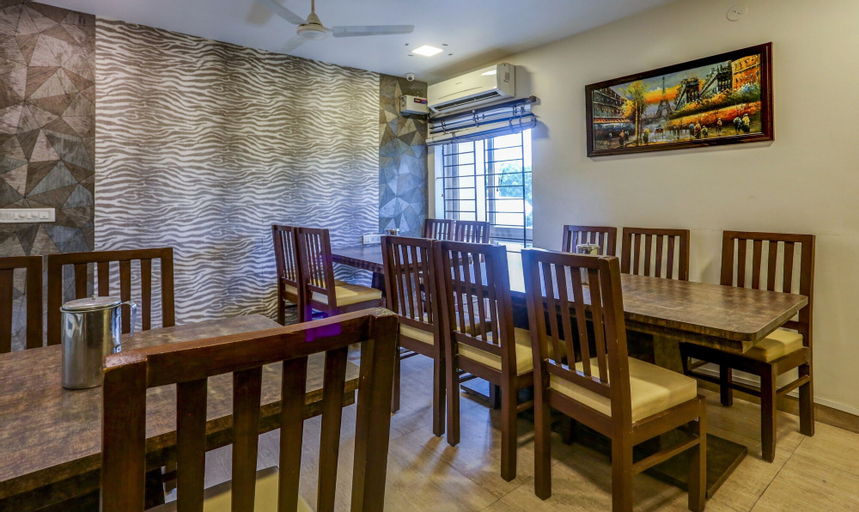 Food & Drinks 5, Treebo Trend Royal Elite, Madurai