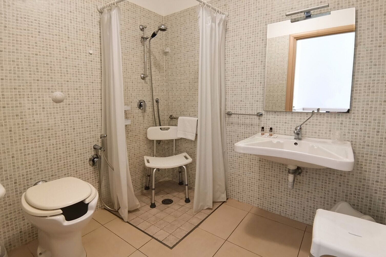 Bathroom 5, Hotel Poetto, Cagliari