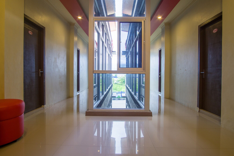 Others 5, RedDoorz near Taman Kota Ternate, Ternate