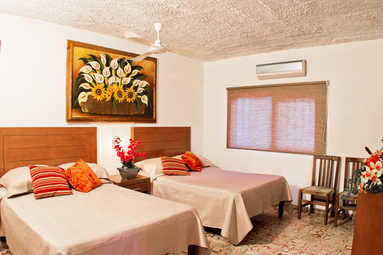 Bedroom 3, Hotel Posada de Roger - Near Los Muertos Beach, Puerto Vallarta