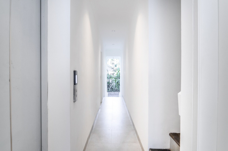 Exterior & Views 2, Umalas Suites, Badung