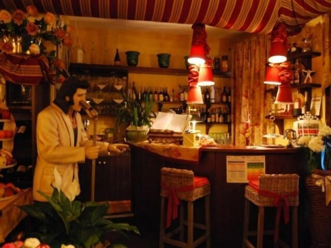 Food & Drinks 4, Affittacamere Una Franca, Biella