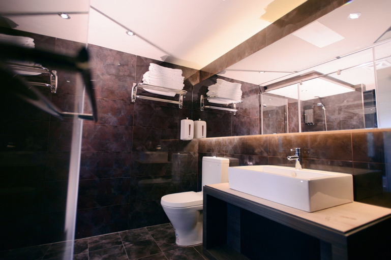 Bathroom 5, Kiwi Express Hotel - Jiuru, Kaohsiung