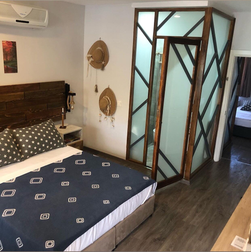 Bedroom 5, Frau Guler, Amasra