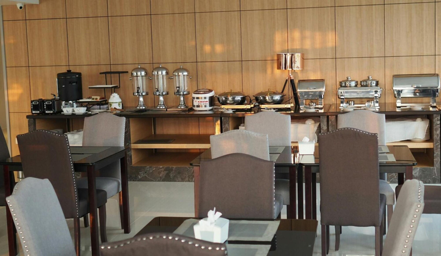 Food & Drinks 5, Chaisaeng Villa Hotel, Muang Sing Buri