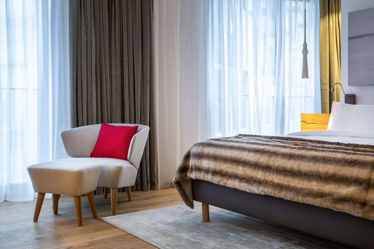 Bedroom 3, Radisson Blu Hotel Reussen, Andermatt, Uri