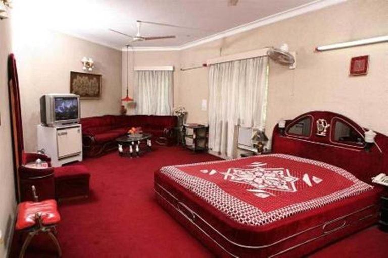 Bedroom 2, ZUZU Hemkunt, Delhi