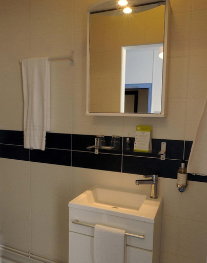Bathroom 4, Hôtel La Pergola d'Arcachon, Gironde