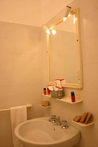 Bathroom 5, La Sirena Salentina, Lecce