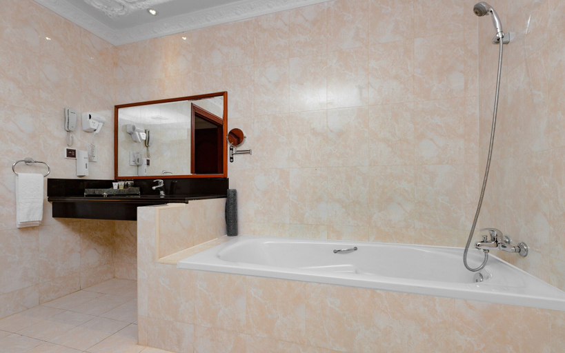 Bathroom 5, Regency Angkor Hotel, Siem Reap