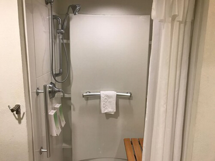 Bathroom 3, Home2 Suites by Hilton Rahway, NJ, Union
