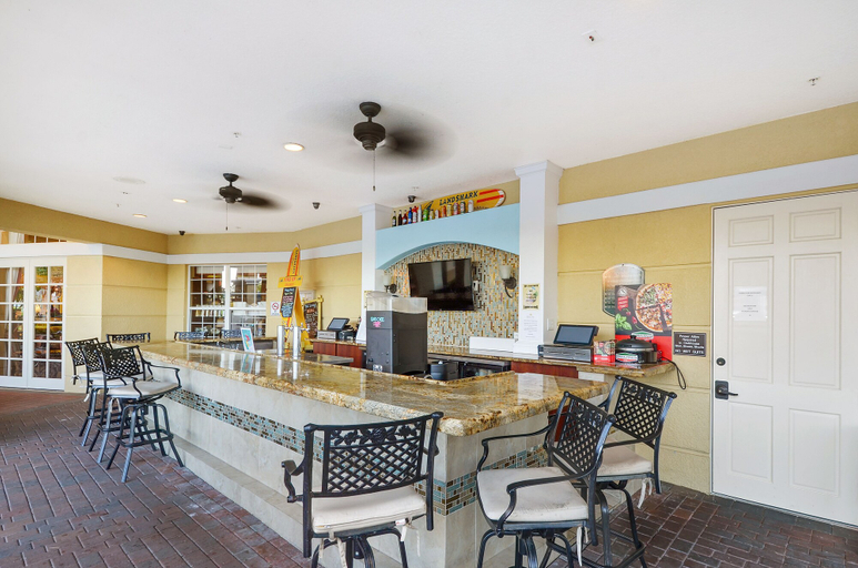 Food & Drinks 5, Vista Cay by Orlando Resort Rentals on Universal Boulevard, Orange