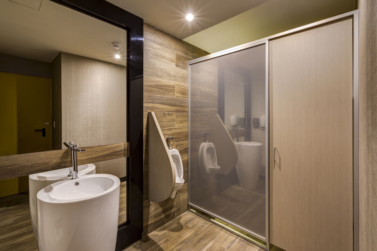 Bathroom 4, Arawi Miraflores Express, Lima