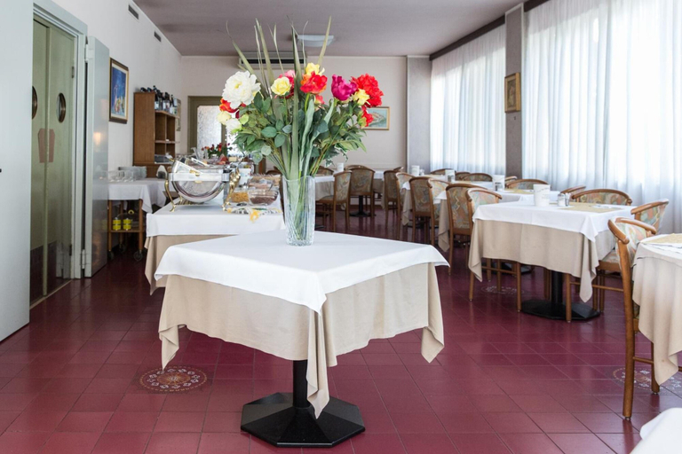 Food & Drinks 5, Hotel Gloria, Parma