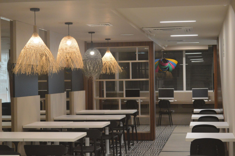 Food & Drinks 5, Arawi Miraflores Express, Lima