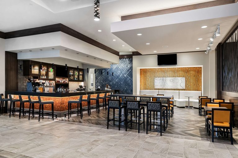 Food & Drinks 5, Embassy Suites by Hilton Houston West - Katy, Houston