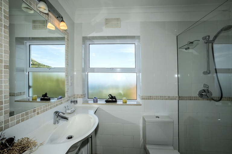 Bathroom 5, Penguinden, City of Cape Town