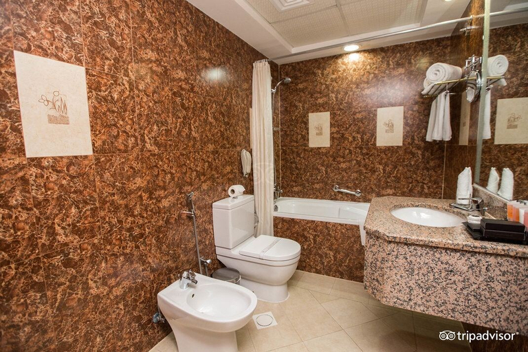 Bathroom 5, Grand Central Hotel, Dubai