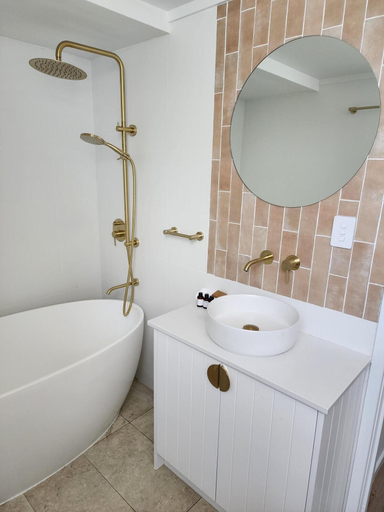 Bathroom 5, Kirra Beach Apartments, Gold Coast