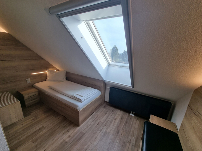 Bedroom 2, Bergschänke & Berghotel, Spree-Neiße