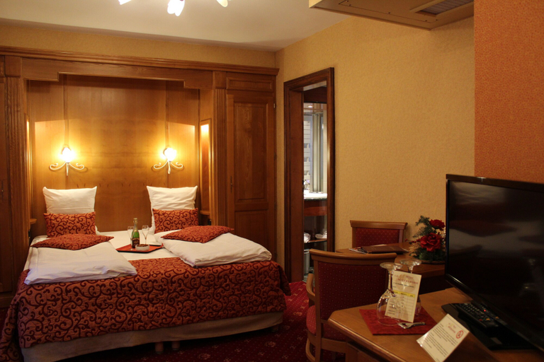 Bedroom 3, Hôtel le Mittelwihr, Haut-Rhin